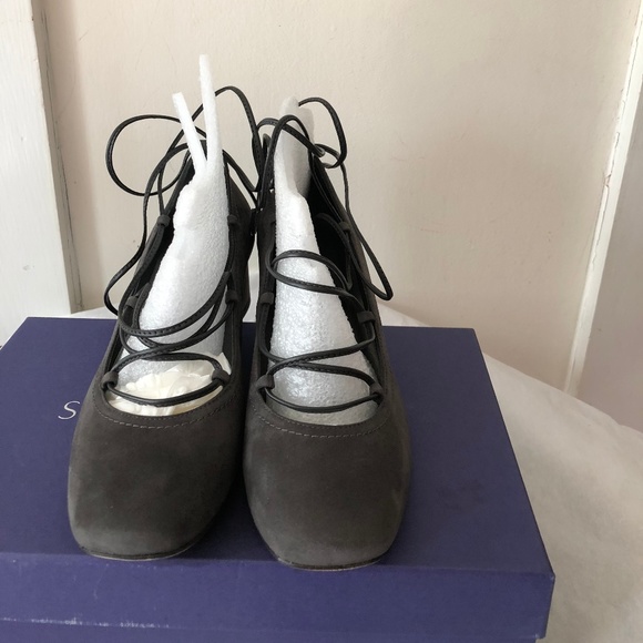 Stuart Weitzman Cordon Lace-Up Ballerina Pump 8M - Picture 1 of 8
